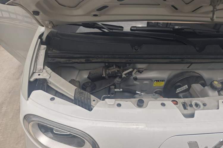 Used Wuling Hongguang MINIEV 2024 3rd Generation 215km Youth Edition Engine Bay Right