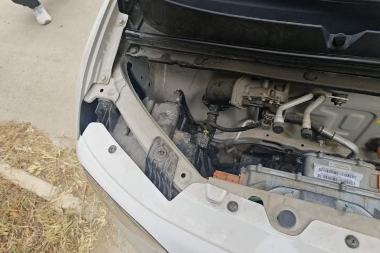 Used Wuling Hongguang MINIEV 2024 3rd Generation 215km Youth Edition Engine Bay Right