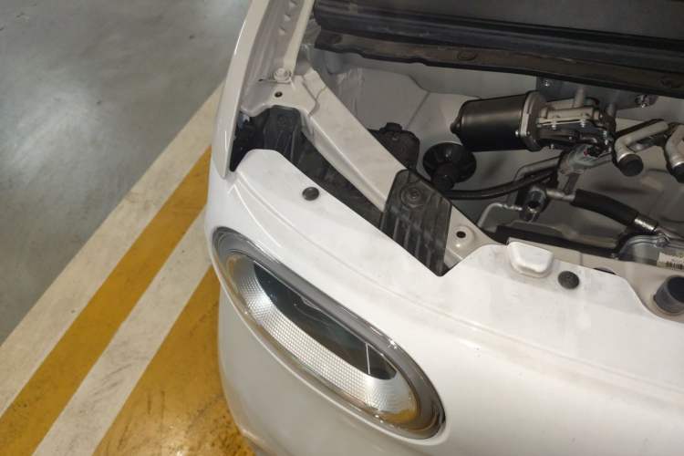 Used Wuling Hongguang MINIEV 2024 3rd Generation 215km Youth Edition Engine Bay Right