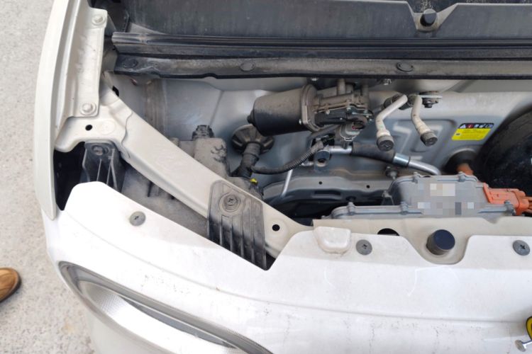 Used Wuling Hongguang MINIEV 2024 3rd Generation 215km Youth Edition Engine Bay Right