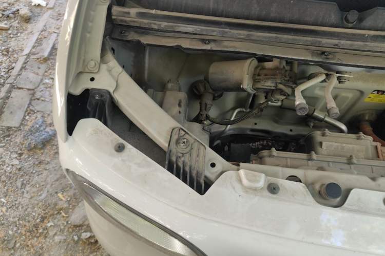 Used Wuling Hongguang MINIEV 2024 3rd Generation 215km Advanced Version Engine Bay Right