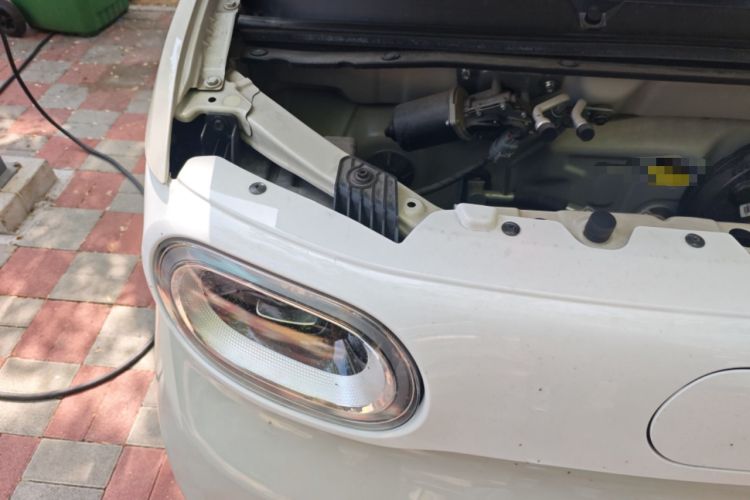 Used Wuling Hongguang MINIEV 2024 3rd Generation 215km Youth Edition Engine Bay Right