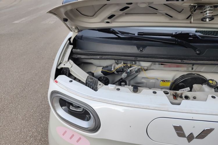 Used Wuling Hongguang MINIEV 2024 3rd Generation 215km Youth Edition Engine Bay Right