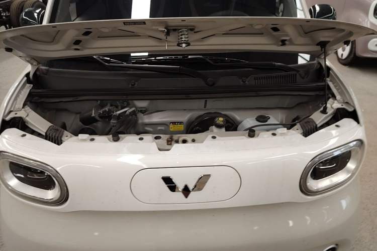 Used Wuling Hongguang MINIEV 2024 3rd Generation 215km Youth Edition Engine Bay