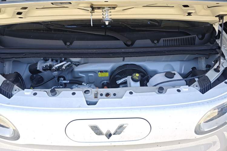 Used Wuling Hongguang MINIEV 2024 3rd Generation 215km Youth Edition Engine Bay