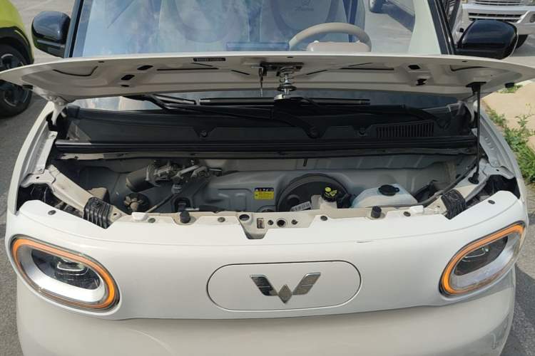 Used Wuling Hongguang MINIEV 2024 3rd Generation 215km Youth Edition Engine Bay