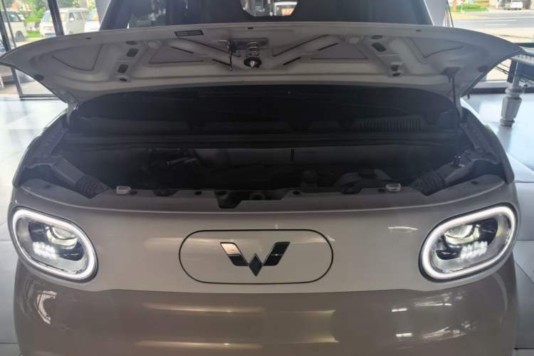 Used Wuling Hongguang MINIEV 2024 3rd Generation 215km Youth Edition Engine Bay