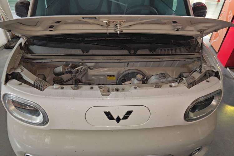 Used Wuling Hongguang MINIEV 2024 3rd Generation 215km Youth Edition Engine Bay