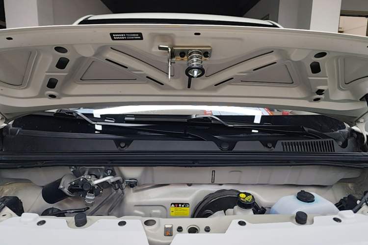 Used Wuling Hongguang MINIEV 2024 3rd Generation 215km Youth Edition Engine Bay