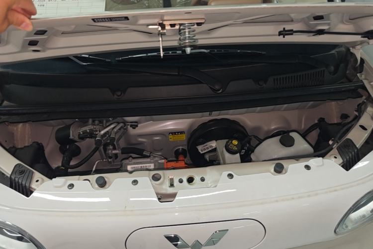 Used Wuling Hongguang MINIEV 2024 3rd Generation 215km Youth Edition Engine Bay