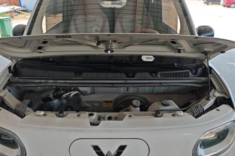 Used Wuling Hongguang MINIEV 2024 3rd Generation 215km Advanced Version Engine Bay