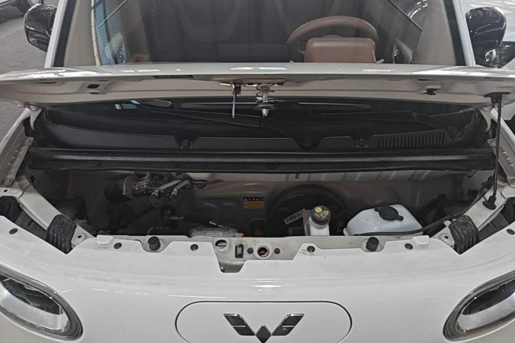 Used Wuling Hongguang MINIEV 2024 3rd Generation 215km Advanced Version Engine Bay