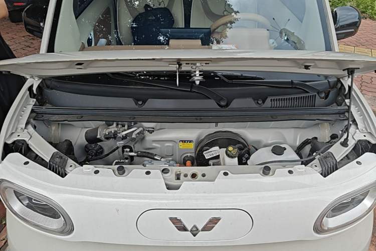 Used Wuling Hongguang MINIEV 2024 3rd Generation 215km Youth Edition Engine Bay