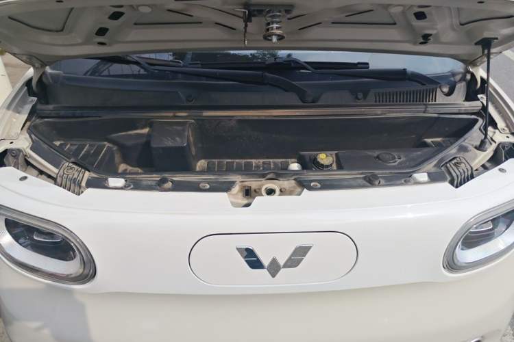 Used Wuling Hongguang MINIEV 2024 3rd Generation 215km Youth Edition Engine Bay
