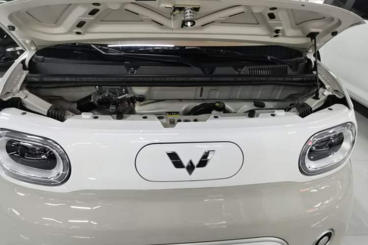 Used Wuling Hongguang MINIEV 2024 3rd Generation 215km Youth Edition Engine Bay
