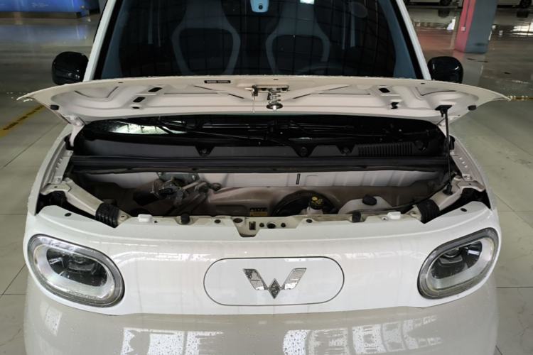 Used Wuling Hongguang MINIEV 2024 3rd Generation 215km Advanced Version Engine Bay