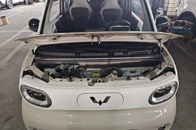 Used Wuling Hongguang MINIEV 2024 3rd Generation 215km Advanced Version Engine Bay