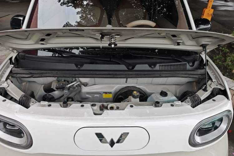 Used Wuling Hongguang MINIEV 2024 3rd Generation 215km Youth Edition Engine Bay