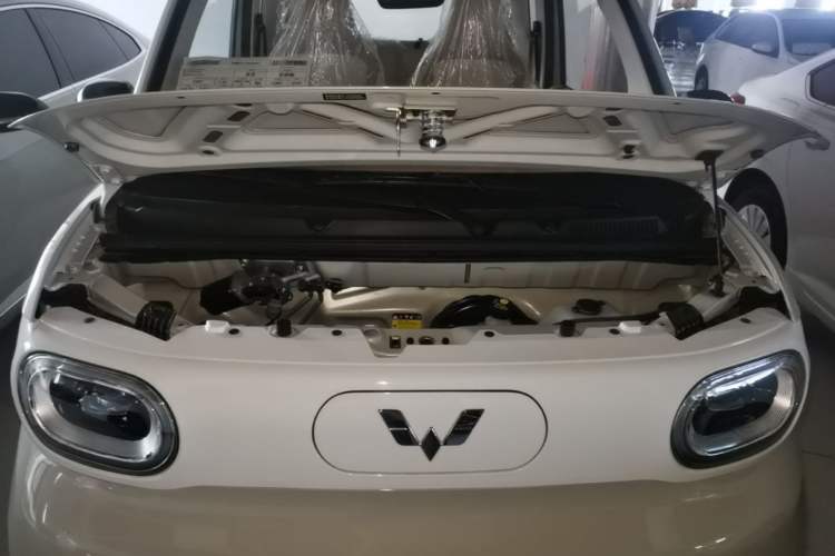 Used Wuling Hongguang MINIEV 2024 3rd Generation 215km Youth Edition Engine Bay
