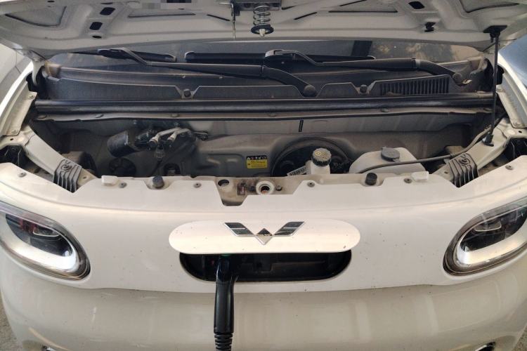 Used Wuling Hongguang MINIEV 2024 Third Generation 120 km Engine Bay