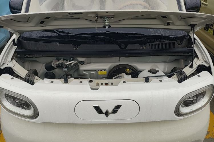 Used Wuling Hongguang MINIEV 2024 3rd Generation 215km Youth Edition Engine Bay