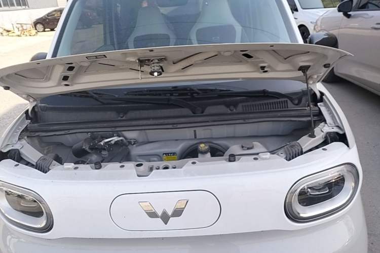Used Wuling Hongguang MINIEV 2024 3rd Generation 170 km Engine Bay