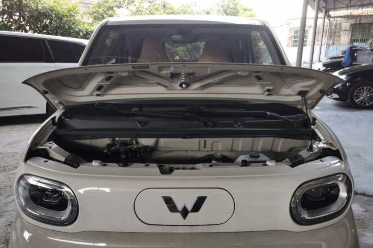 Used Wuling Hongguang MINIEV 2024 3rd Generation 215km Advanced Version Engine Bay