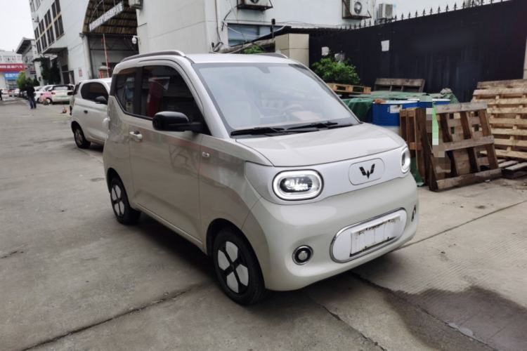 Used Wuling Hongguang MINIEV 2024 3rd Generation 215km Advanced Version Exterior 1