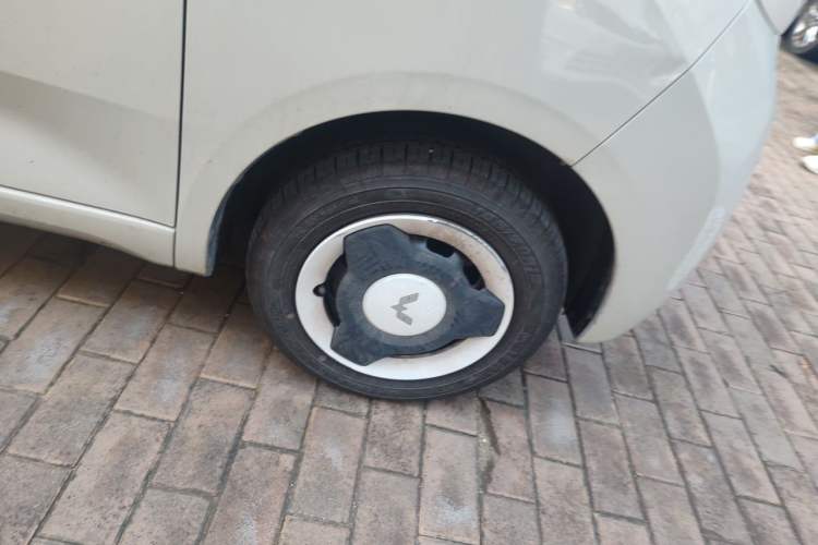 Used Wuling Hongguang MINIEV 2024 3rd Generation 215km Youth Edition Exterior 1