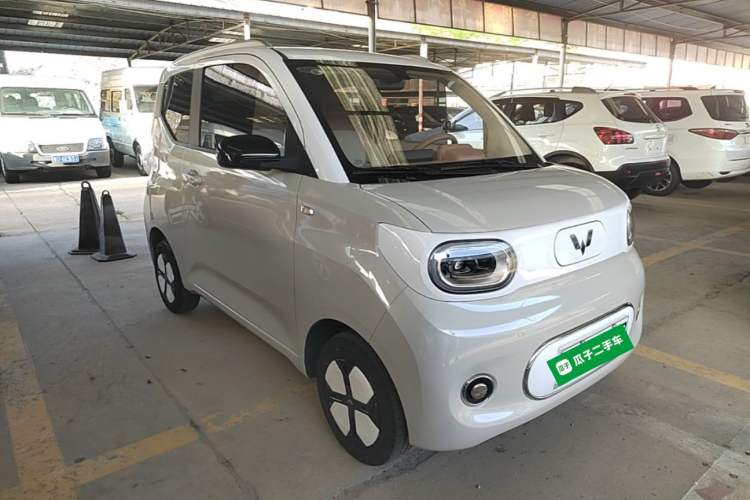 Used Wuling Hongguang MINIEV 2024 3rd Generation 215km Advanced Version Exterior 1