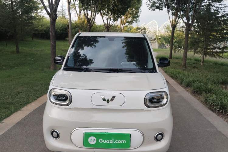 Used Wuling Hongguang MINIEV 2024 3rd Generation 215km Youth Edition Exterior 1