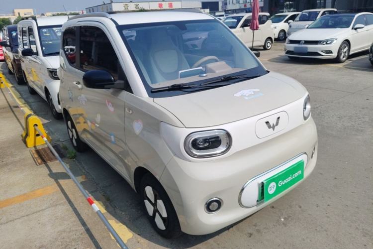 Used Wuling Hongguang MINIEV 2024 3rd Generation 215km Advanced Version Exterior 1
