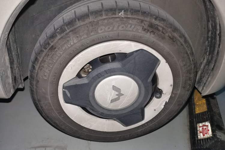 Used Wuling Hongguang MINIEV 2024 3rd Generation 215km Youth Edition Exterior 1