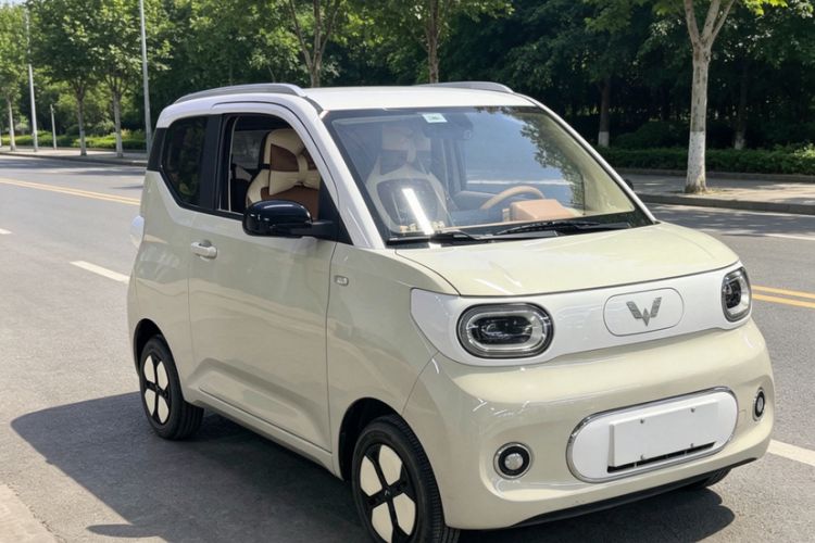 Used Wuling Hongguang MINIEV 2024 3rd Generation 215km Advanced Version Exterior 1