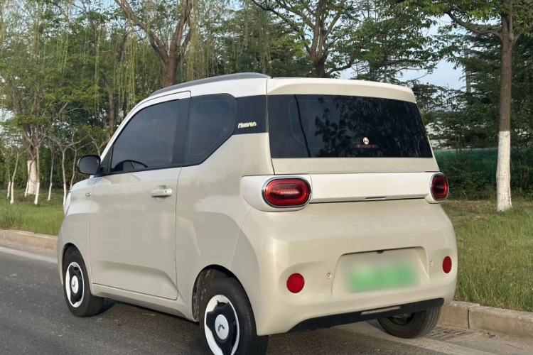Used Wuling Hongguang MINIEV 2024 3rd Generation 170 km Exterior 2