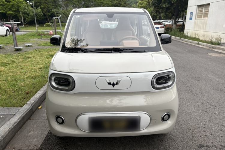 Used Wuling Hongguang MINIEV 2024 3rd Generation 215km Youth Edition Exterior 2