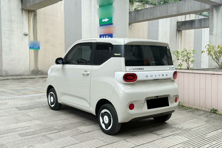 Used Wuling Hongguang MINIEV 2024 3rd Generation 215km Youth Edition Exterior 2