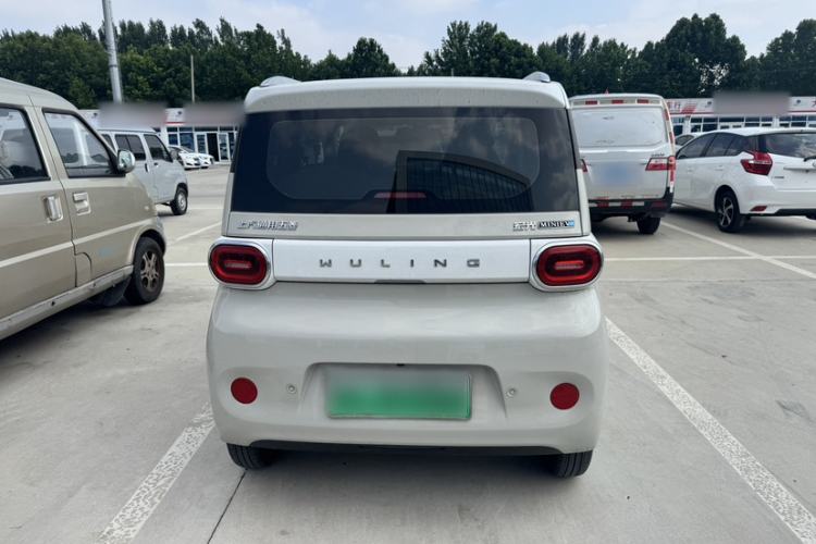 Used Wuling Hongguang MINIEV 2024 3rd Generation 215km Advanced Version Exterior 2