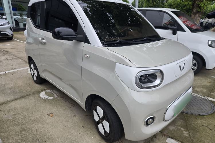 Used Wuling Hongguang MINIEV 2024 3rd Generation 215km Advanced Version Exterior 2