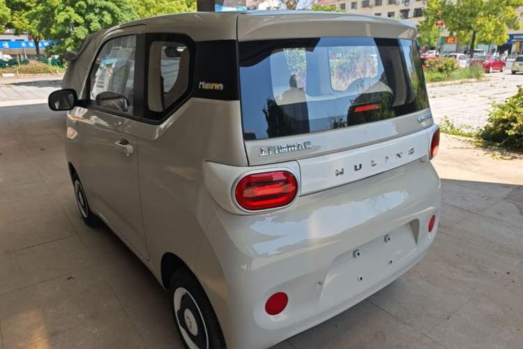 Used Wuling Hongguang MINIEV 2024 3rd Generation 215km Youth Edition Exterior 2