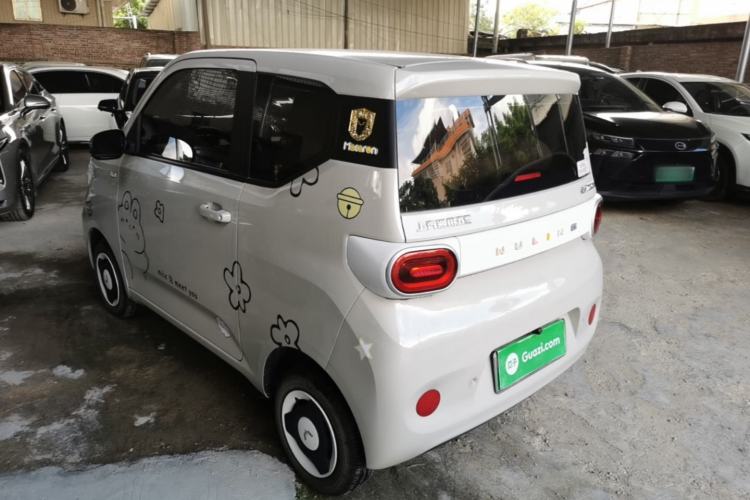 Used Wuling Hongguang MINIEV 2024 3rd Generation 215km Advanced Version Exterior 2