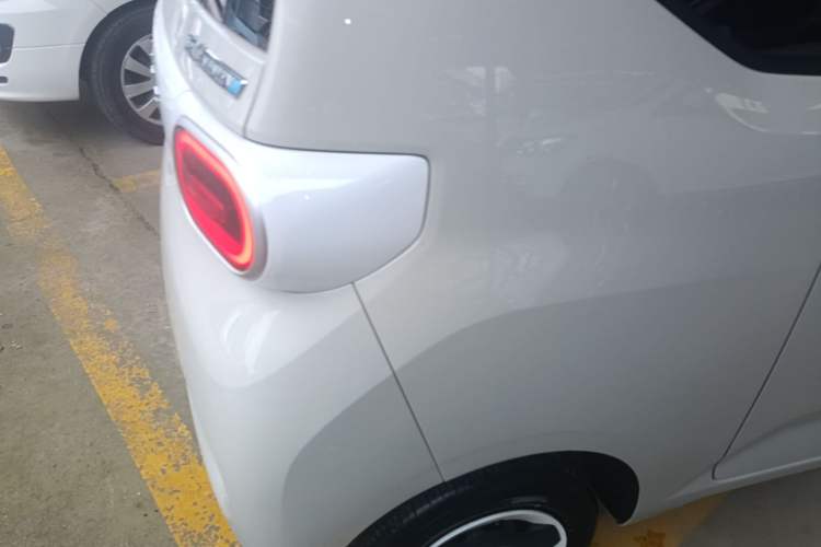 Used Wuling Hongguang MINIEV 2024 3rd Generation 215km Advanced Version Exterior 3