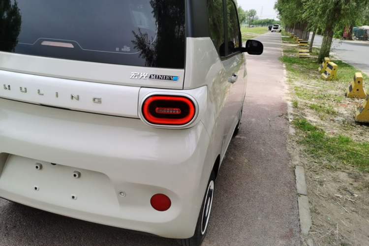 Used Wuling Hongguang MINIEV 2024 3rd Generation 215km Youth Edition Exterior 3
