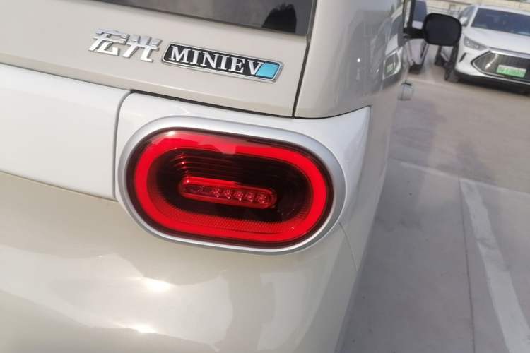 Used Wuling Hongguang MINIEV 2024 3rd Generation 215km Youth Edition Exterior 3