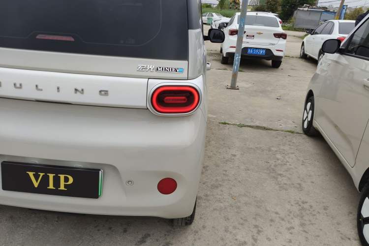Used Wuling Hongguang MINIEV 2024 3rd Generation 215km Youth Edition Exterior 3
