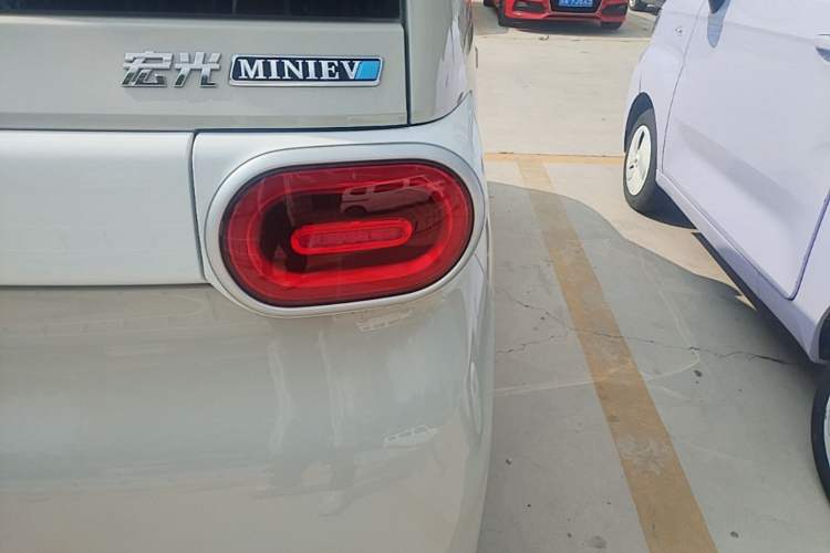 Used Wuling Hongguang MINIEV 2024 3rd Generation 215km Youth Edition Exterior 3