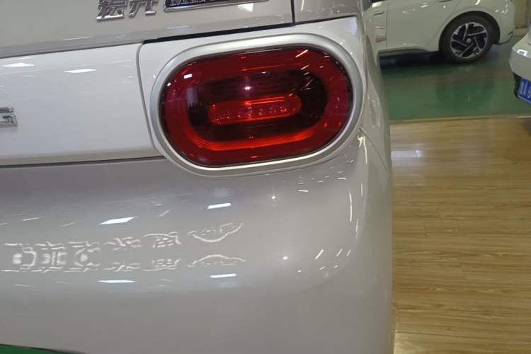 Used Wuling Hongguang MINIEV 2024 3rd Generation 215km Youth Edition Exterior 3