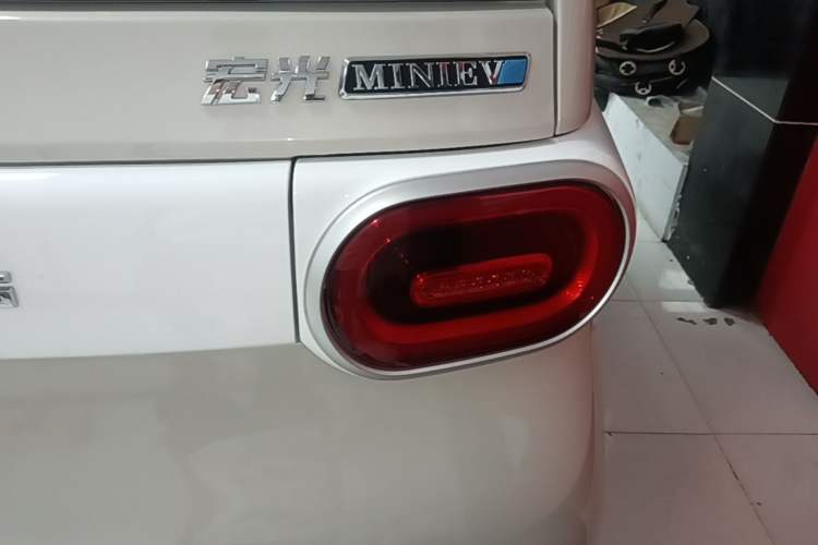 Used Wuling Hongguang MINIEV 2024 3rd Generation 215km Youth Edition Exterior 3