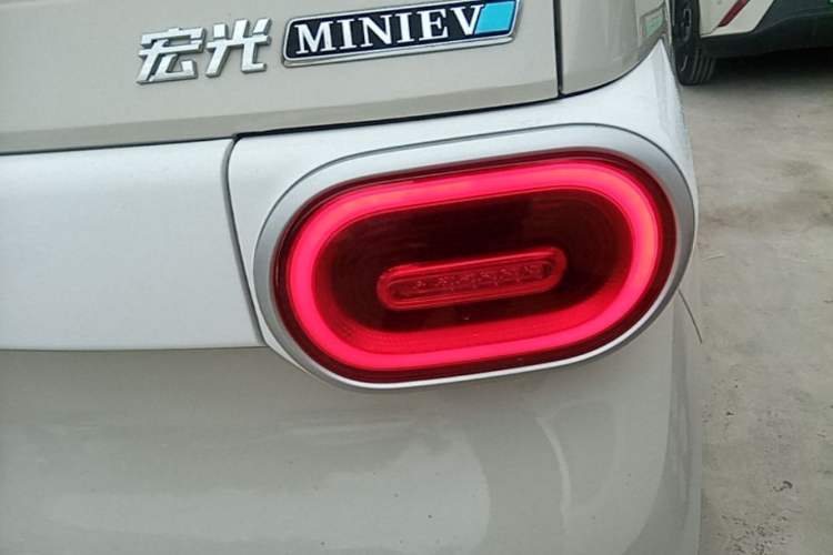 Used Wuling Hongguang MINIEV 2024 3rd Generation 215km Youth Edition Exterior 3