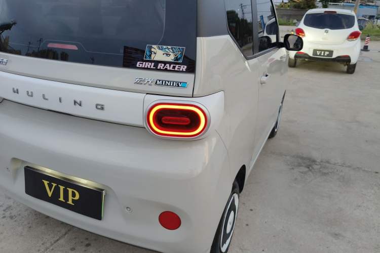 Used Wuling Hongguang MINIEV 2024 3rd Generation 215km Youth Edition Exterior 3